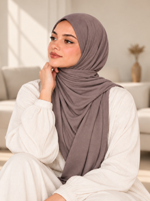 Coffret Signature – 6 Hijabs Élégants aux Couleurs Intemporelles